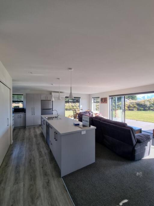 65 The Drive Vila Twizel Exterior foto